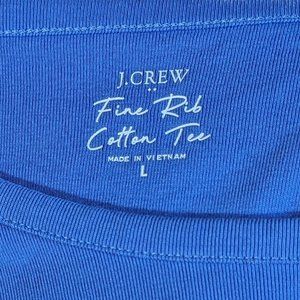 Like new! J. Crew Women's Blue Fine Rib Cotton Tee. Size L.